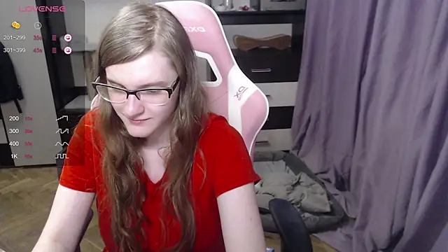 Snapshot of Tomato_Tease chatting on March 2025 08:31:02 PM Tomato Tease online show from March 2025 08:31:02 PM