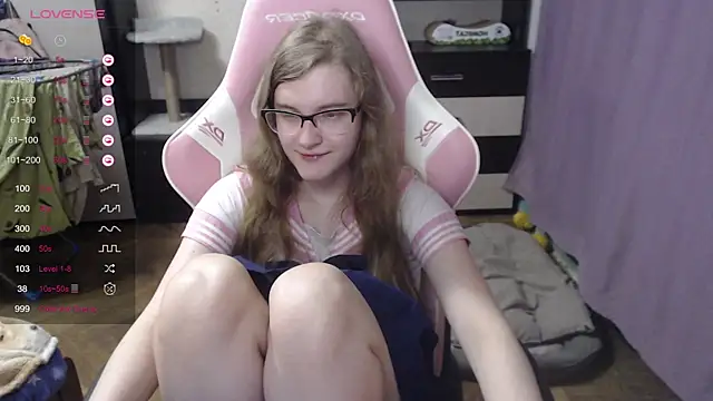 Snapshot of Tomato_Tease chatting on September 2025 07:04:01 PM Tomato Tease online show from September 2025 07:04:01 PM