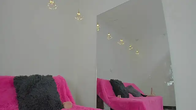 Lori Evanss online show from March 2025 12:14:02 PM