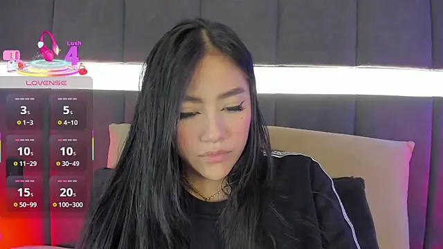 nicolle pierce online show from March 2025 01:03:02 PM