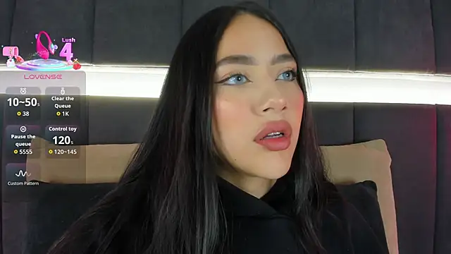 nicolle pierce online show from September 2025 01:55:01 PM