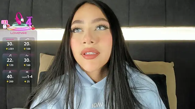 nicolle pierce online show from September 2025 02:19:01 PM