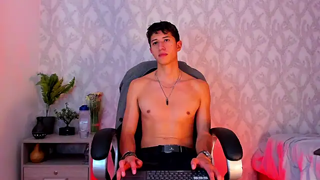 Snapshot of Dorianmistery2322_ chatting on January 2025 10:38:01 AM Dorianmistery2322 online show from January 2025 10:38:01 AM