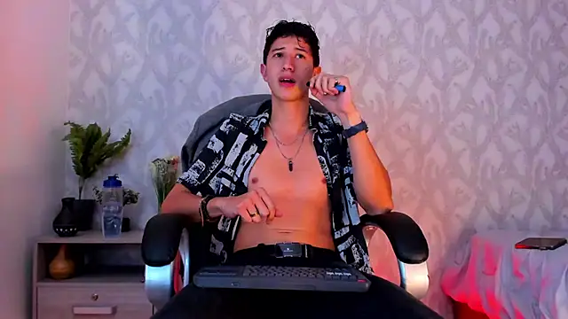 Snapshot of Dorianmistery2322_ chatting on January 2025 06:47:01 AM Dorianmistery2322 online show from January 2025 06:47:01 AM