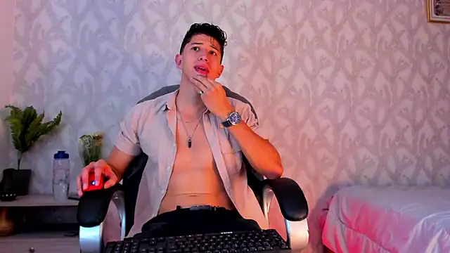 Snapshot of Dorianmistery2322_ chatting on January 2025 04:10:01 AM Dorianmistery2322 online show from January 2025 04:10:01 AM