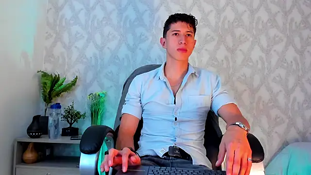 Snapshot of Dorianmistery2322_ chatting on January 2025 04:36:02 AM Dorianmistery2322 online show from January 2025 04:36:02 AM