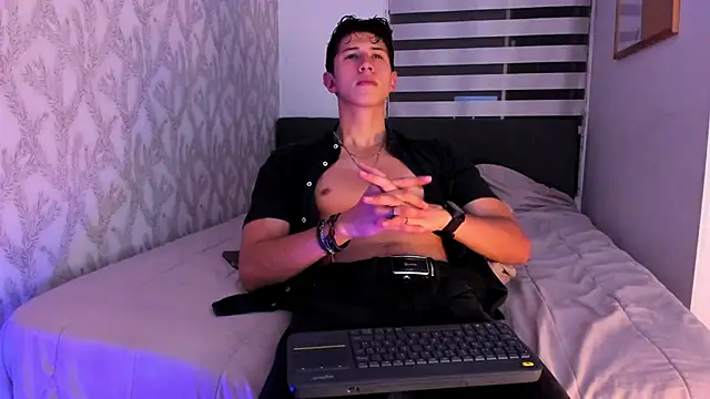 Snapshot of Dorianmistery2322_ chatting on February 2025 04:24:02 AM Dorianmistery2322 online show from February 2025 04:24:02 AM