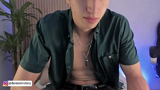 Snapshot of Dorianmistery2322_ chatting on September 2025 10:59:02 PM Dorianmistery2322 online show from September 2025 10:59:02 PM