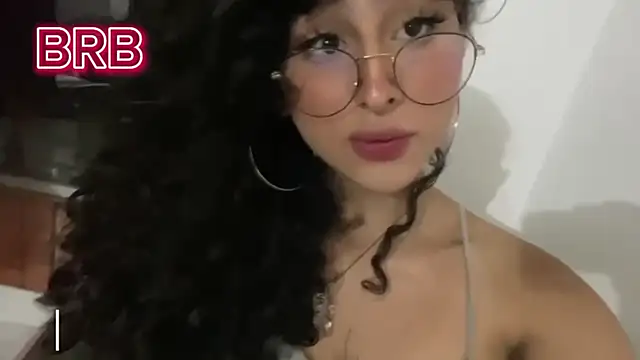 Snapshot of Heka_Prudence chatting on January 2025 07:36:01 AM Heka Prudence online show from January 2025 07:36:01 AM