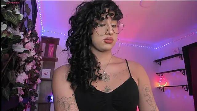 Snapshot of Heka_Prudence chatting on March 2025 02:10:02 AM Heka Prudence online show from March 2025 02:10:02 AM