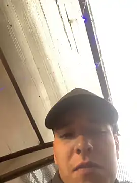 TeAyudoAVenirte3000 online show from December 2025 10:04:02 PM