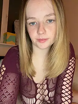 Sophiesinxx online show from March 2026 09:22:02 PM