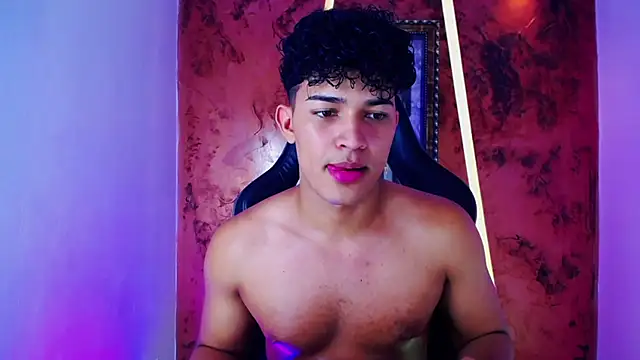 jamescurli  online show from February 2025 09:54:01 AM