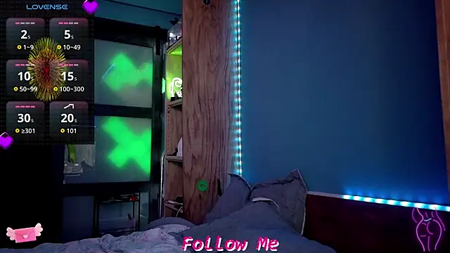 Snapshot of QueenYsuRey chatting on November 2025 06:40:01 PM QueenYsuRey online show from November 2025 06:40:01 PM