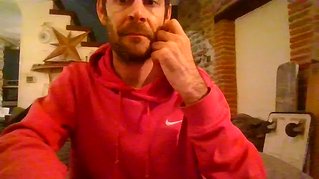 Vespa Crabo online show from March 2026 05:46:02 AM