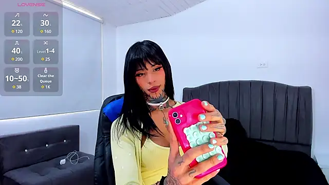 Snapshot of anne_parker chatting on February 2025 01:15:02 PM anne parker online show from February 2025 01:15:02 PM