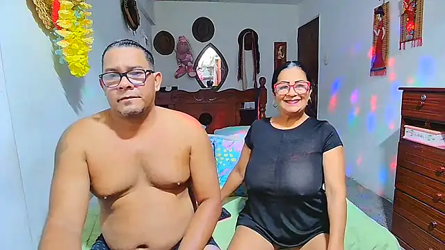 Snapshot of rosi_pamela chatting on June 2026 09:26:01 PM rosi pamela online show from June 2026 09:26:01 PM