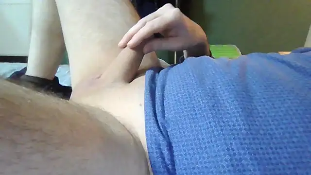 brtbrlss online show from December 2025 06:39:01 PM