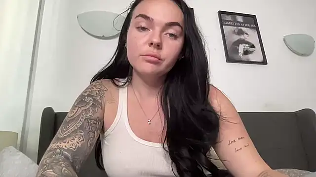 yorkshiregal online show from November 2025 02:40:02 PM