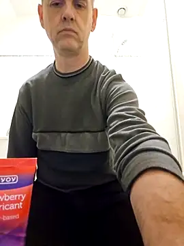 Hectorthyssen1 online show from October 2025 06:32:01 PM