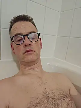 Hectorthyssen1 online show from February 2026 07:41:01 PM