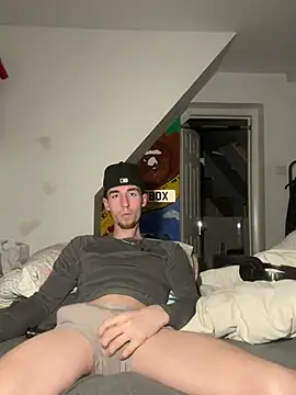 MikesWood21 online show from January 2025 02:40:01 AM