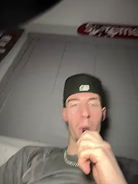 MikesWood21 online show from January 2025 06:22:02 AM