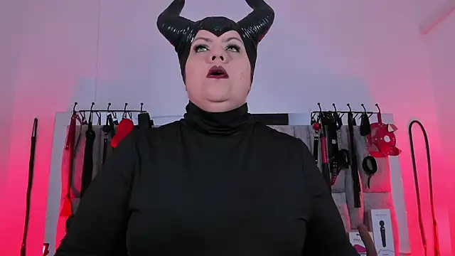 vanessa moka online show from April 2026 12:00:02 PM