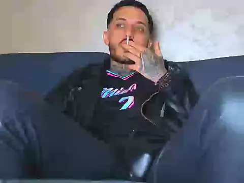 MentoXXL online show from November 2025 04:38:02 PM