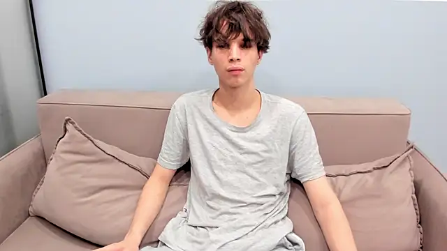 Im Shine Guy online show from November 2025 03:44:01 PM