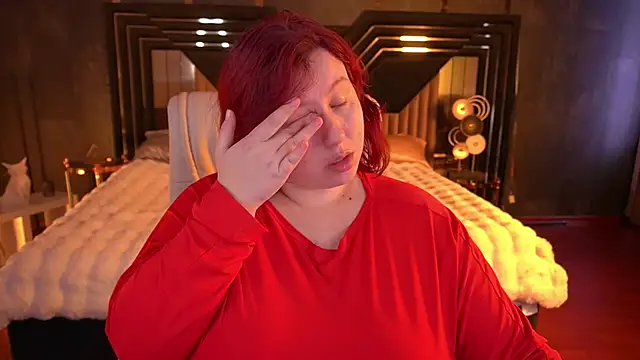 LiliyaMoon online show from December 2025 07:28:01 AM