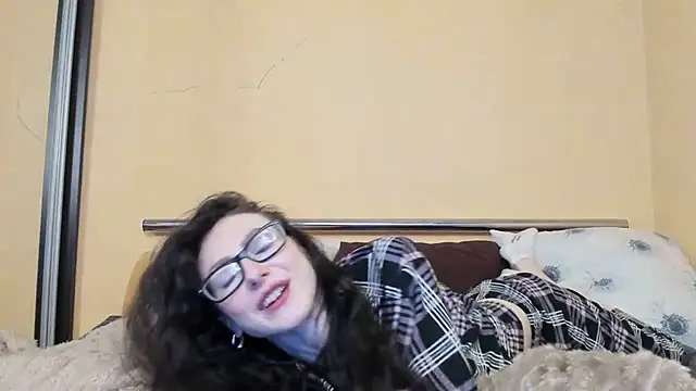 Baby Jewel online show from November 2025 12:39:02 PM