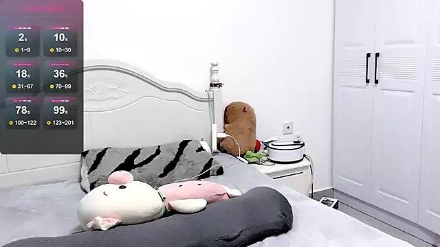 Snapshot of MMiao-66u chatting on December 2024 08:04:02 AM MMiao-66u online show from December 2024 08:04:02 AM