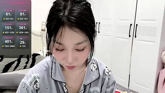 Snapshot of MMiao-66u chatting on January 2025 07:47:02 AM MMiao-66u online show from January 2025 07:47:02 AM