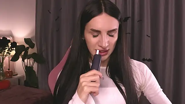 Snapshot of Kim_Oberlin_ chatting on October 2025 11:22:01 AM Kim Oberlin online show from October 2025 11:22:01 AM