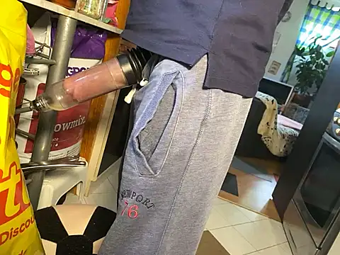 Snapshot of Gilgamesch1704 chatting on December 2024 08:11:01 AM Gilgamesch1704 online show from December 2024 08:11:01 AM