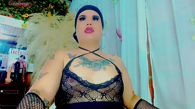 nauthyvalentina online show from March 2026 08:30:02 PM