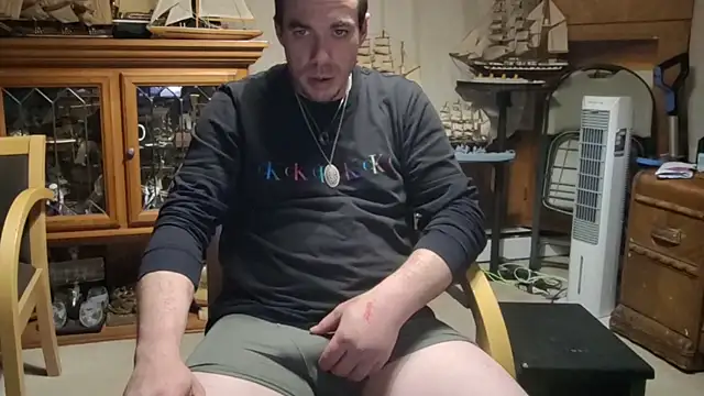 ScubaStevex online show from April 2026 09:26:01 AM