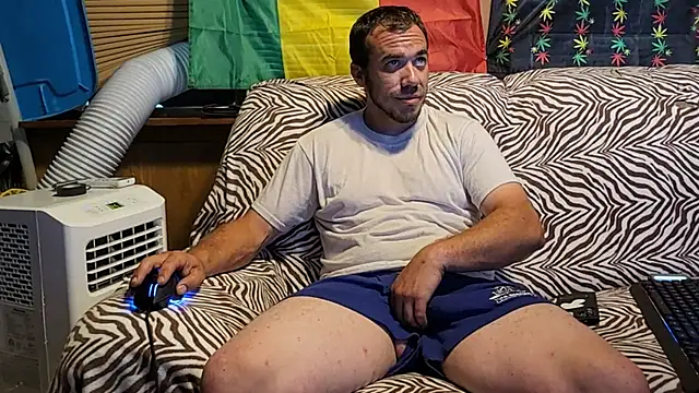 ScubaStevex online show from July 2026 12:28:01 AM