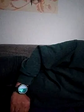 ich411983 online show from December 2024 09:56:02 PM