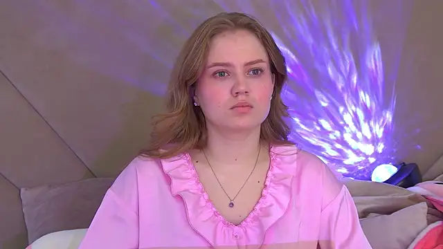 SelinSwarovski online show from November 2025 04:38:02 PM