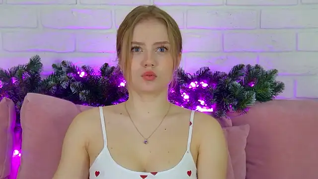 SelinSwarovski online show from December 2025 06:13:02 PM