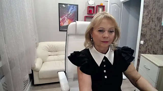 Snapshot of Milla_Cutie18 chatting on October 2025 05:31:01 AM Milla Cutie18 online show from October 2025 05:31:01 AM