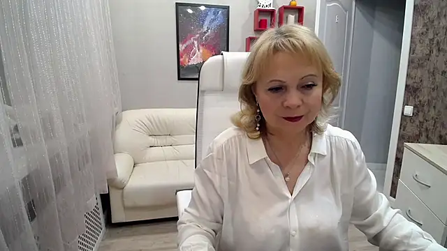 Snapshot of Milla_Cutie18 chatting on November 2025 05:06:02 AM Milla Cutie18 online show from November 2025 05:06:02 AM