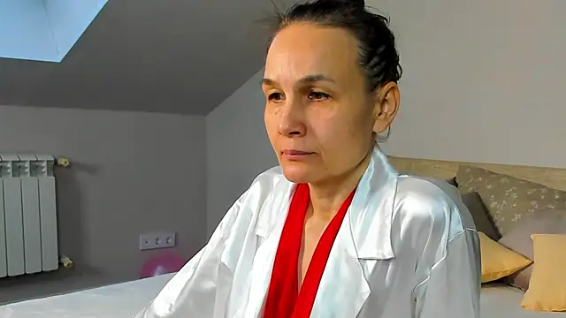 Snapshot of Lillian_White chatting on February 2025 10:13:02 AM Lillian White online show from February 2025 10:13:02 AM