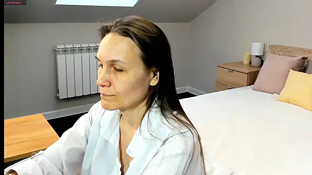 Snapshot of Lillian_White chatting on February 2025 04:29:01 AM Lillian White online show from February 2025 04:29:01 AM