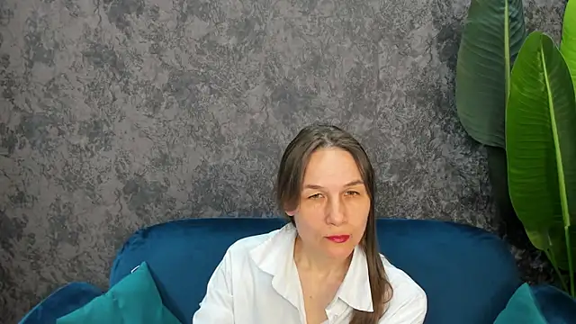 Snapshot of Lillian_White chatting on March 2025 09:01:02 AM Lillian White online show from March 2025 09:01:02 AM