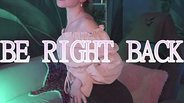 LuxRayi online show from January 2026 03:33:01 AM