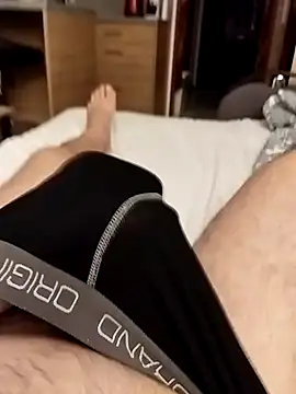 glacier77glacier77 online show from December 2024 10:29:01 PM