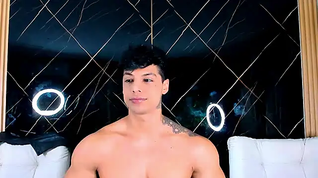 Owen Muzcle online show from January 2026 02:19:01 PM